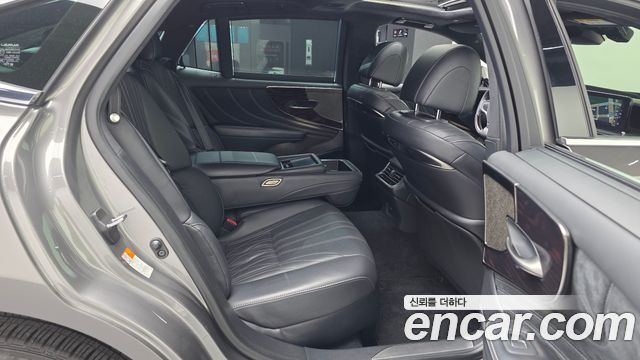 Lexus LS500 (V) 3.5 Luxury AWD 2021 — фото 26