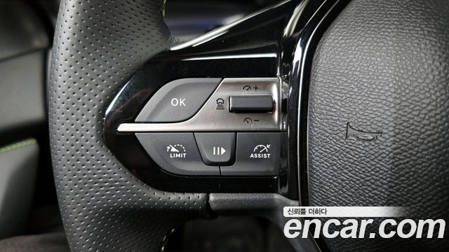 Peugeot 408 1.2 Pure Tech GT 2024 — фото 32
