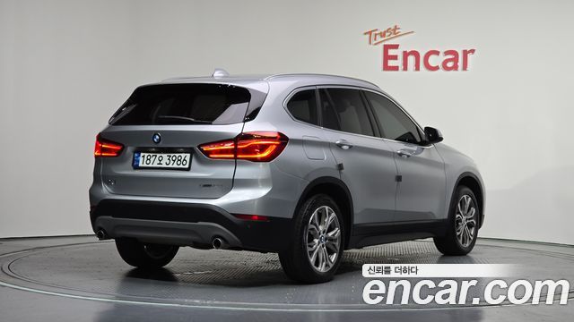 BMW X1 (F48) xDrive 18d Premium 2018 — фото 2