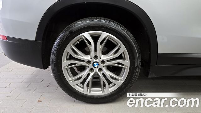 BMW X1 (F48) xDrive 18d Premium 2018 — фото 5
