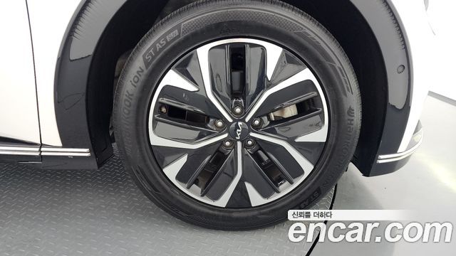 Kia EV6 Long Range Earth 2022 — фото 21