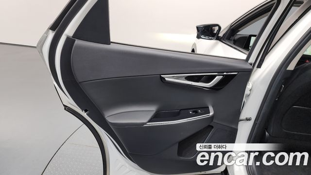 Kia EV6 Long Range Earth 2022 — фото 25
