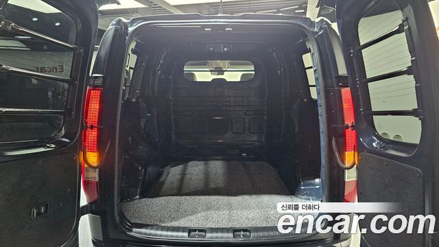 Hyundai Staria HEV 1.6 Cargo 5-Seater Modern 2025 — фото 28