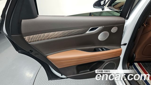 Genesis Electrified G80 (RG3) e-AWD 2022 — фото 31