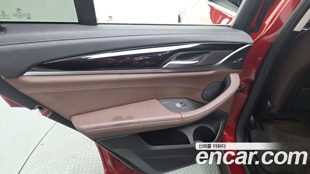 BMW X4 (G02) xDrive20i xLine 2021 — фото 25