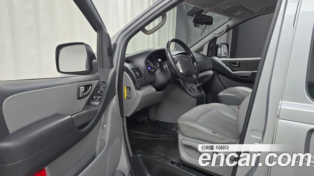Hyundai Grand Starex Van 5-Seater Modern 2021 — фото 10