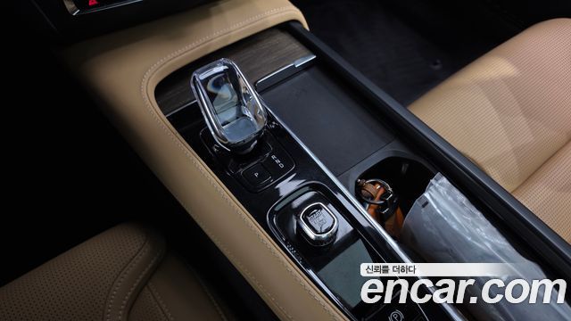 Volvo S90 B5 Ultimate Bright 2023 — фото 9