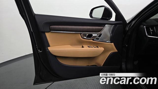 Volvo S90 B5 Ultimate Bright 2023 — фото 30