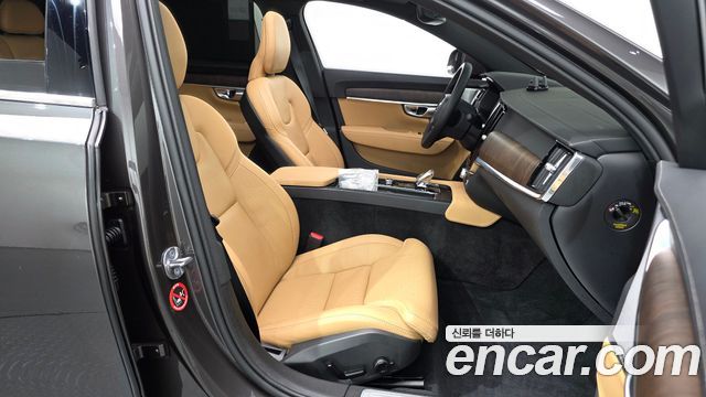 Volvo S90 B5 Ultimate Bright 2023 — фото 32