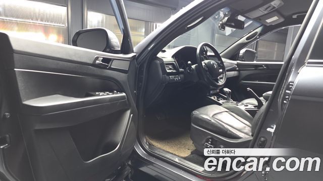 KG Mobility (SsangYong) Rexton Sports Khan Diesel 2.2 4WD Dynamic Edition (5-Link) 2021 — фото 10