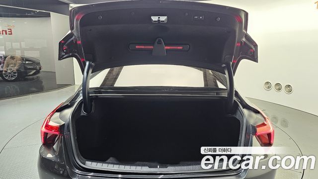 Kia K8 2.5 Gasoline 2WD Noblesse 2023 — фото 20