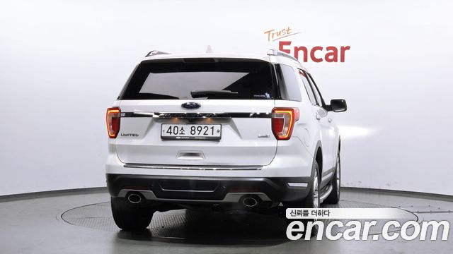 Ford Explorer 2.3 Limited 4WD 5th 2019 — фото 4