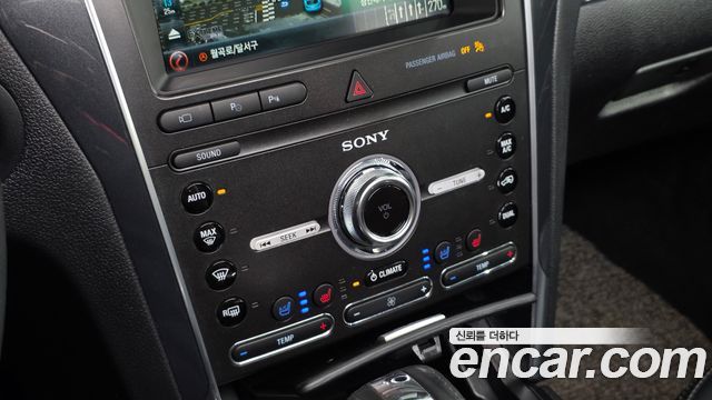 Ford Explorer 2.3 Limited 4WD 5th 2019 — фото 18