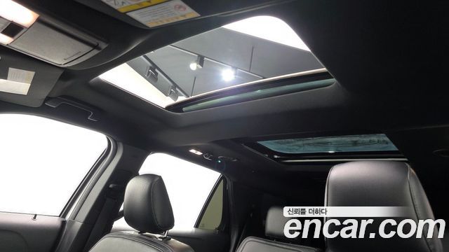 Ford Explorer 2.3 Limited 4WD 5th 2019 — фото 19