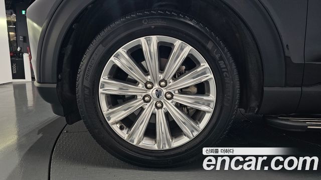 Ford Explorer (VI) 2.3 LimIted 4WD 2020 — фото 5