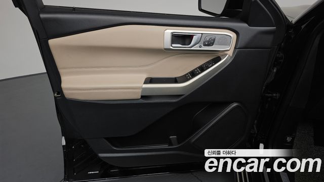 Ford Explorer (VI) 2.3 LimIted 4WD 2020 — фото 24