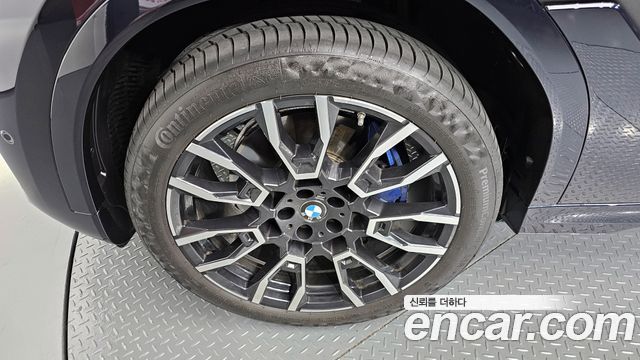 BMW X6 (G06) xDrive40i M Sport 2025 — фото 5