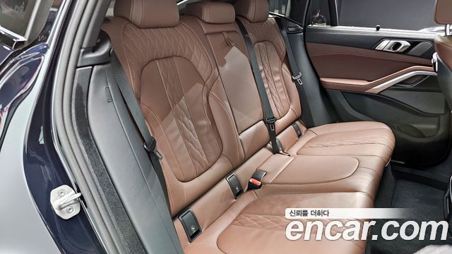 BMW X6 (G06) xDrive40i M Sport 2025 — фото 16