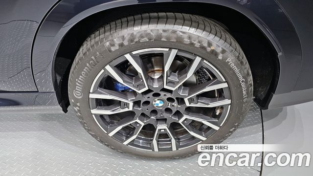 BMW X6 (G06) xDrive40i M Sport 2025 — фото 27