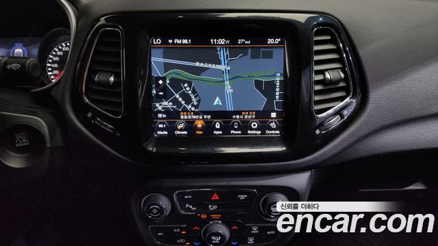 Jeep Compass (II) 2.4 limited 2WD 2021 — фото 17