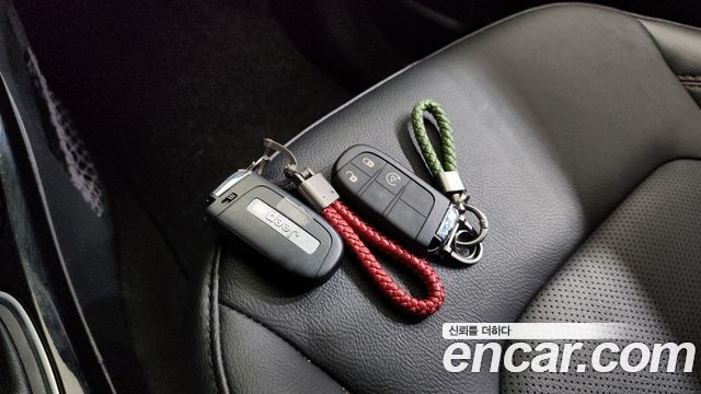Jeep Compass (II) 2.4 limited 2WD 2021 — фото 20