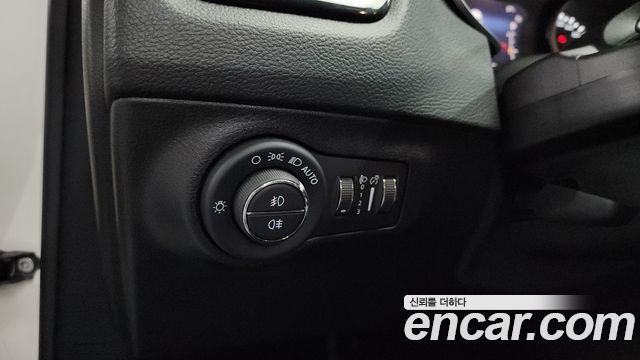 Jeep Compass (II) 2.4 limited 2WD 2021 — фото 35