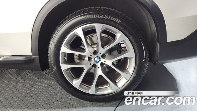 BMW X5 (G05) xDrive 30d xLine 2019 — фото 21