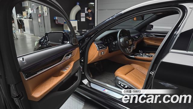 BMW 7 Series (G11) 730d xDrive M Sport 2021 — фото 10