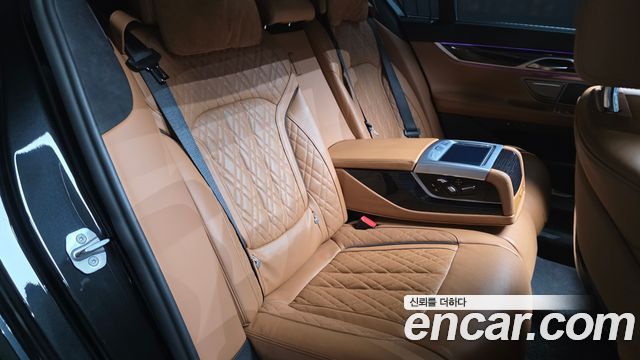 BMW 7 Series (G11) 730d xDrive M Sport 2021 — фото 15