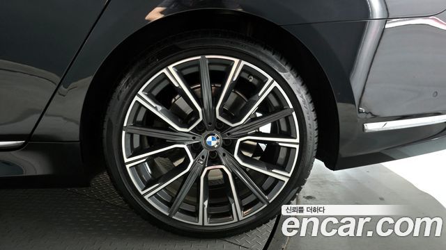 BMW 7 Series (G11) 730d xDrive M Sport 2021 — фото 27