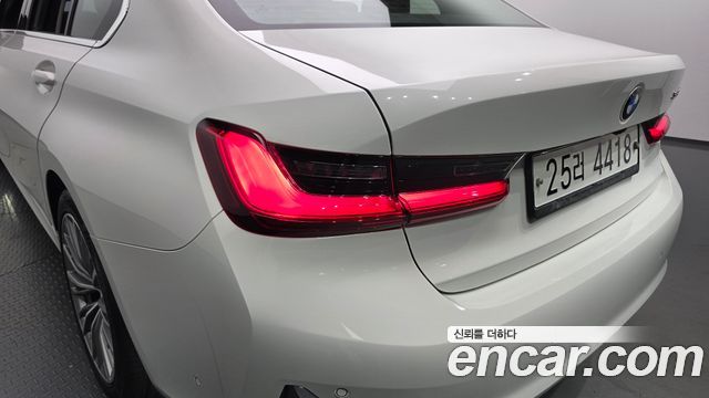 BMW 3 Series (G20) 320d Luxury 2019 — фото 23