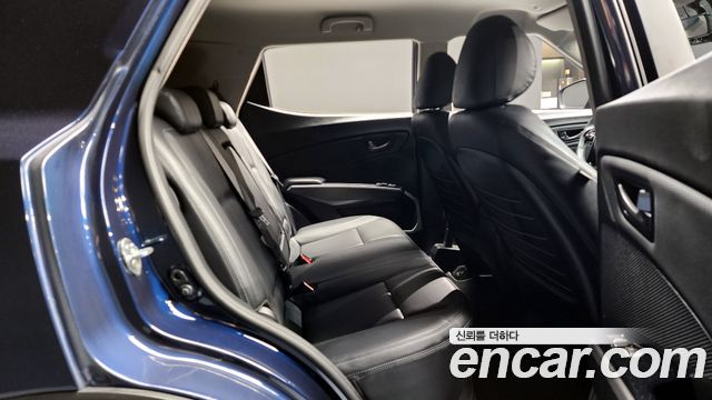 KG Mobility (SsangYong) Tivoli Air 1.5 A3 2WD 2022 — фото 11