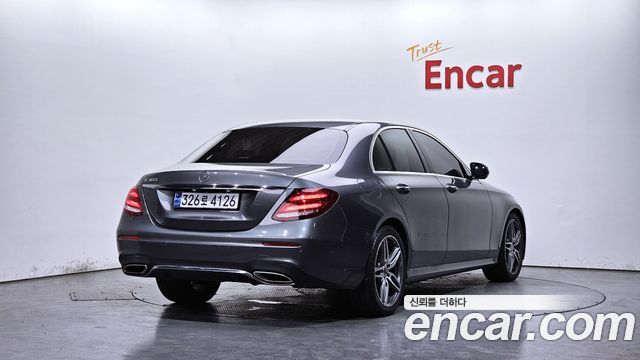 Mercedes-Benz E-Class (W213) E300 AMG Line 2019 — фото 2