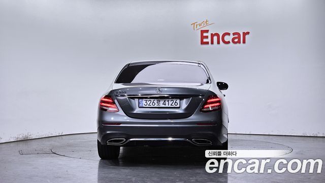 Mercedes-Benz E-Class (W213) E300 AMG Line 2019 — фото 4