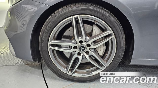 Mercedes-Benz E-Class (W213) E300 AMG Line 2019 — фото 5