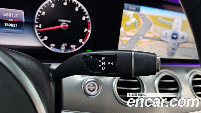 Mercedes-Benz E-Class (W213) E300 AMG Line 2019 — фото 9