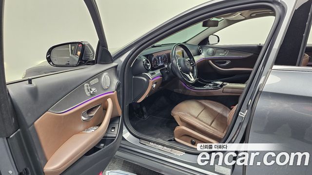 Mercedes-Benz E-Class (W213) E300 AMG Line 2019 — фото 10