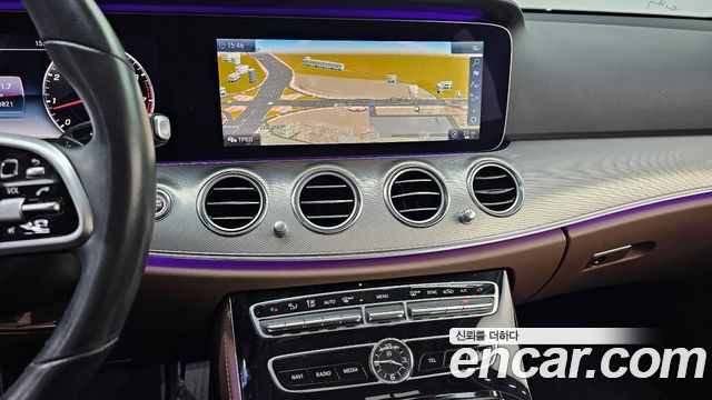 Mercedes-Benz E-Class (W213) E300 AMG Line 2019 — фото 14