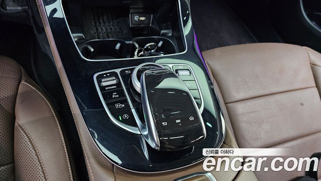 Mercedes-Benz E-Class (W213) E300 AMG Line 2019 — фото 28