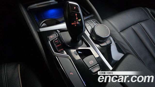 BMW 5 Series (G30) 520d Luxury Special Edition 2019 — фото 9