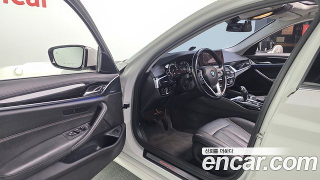 BMW 5 Series (G30) 520d Luxury Special Edition 2019 — фото 10