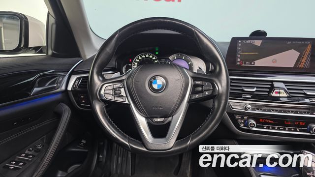 BMW 5 Series (G30) 520d Luxury Special Edition 2019 — фото 12