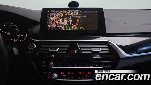 BMW 5 Series (G30) 520d Luxury Special Edition 2019 — фото 13