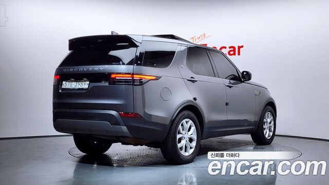 Land Rover Discovery 5 2.0 SD4 SE 2019 — фото 2