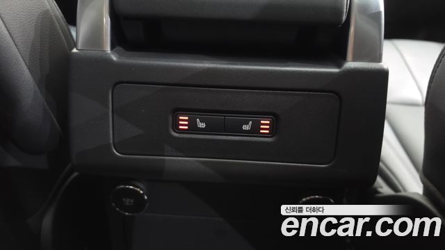 Land Rover Discovery 5 2.0 SD4 SE 2019 — фото 18
