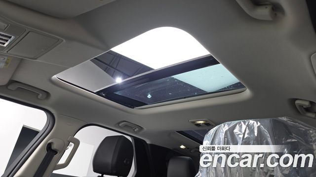 Land Rover Discovery 5 2.0 SD4 SE 2019 — фото 19