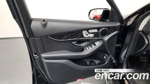 Mercedes-Benz GLC-Class (X253) GLC300 4MATIC 2019 — фото 24