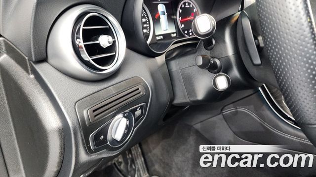 Mercedes-Benz GLC-Class (X253) GLC300 4MATIC 2019 — фото 29