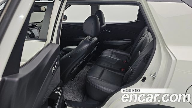 KG Mobility (SsangYong) Tivoli Air 1.5 A7 2WD 2023 — фото 12