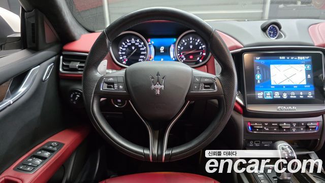 Maserati Ghibli 3.0S Q4 3rd 2017 — фото 12